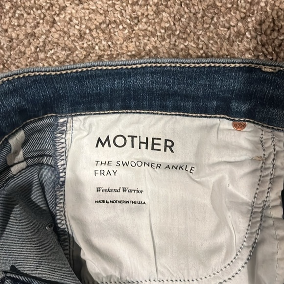 MOTHER Jeans - The Swooner Ankle Fray - Picture 3 of 4